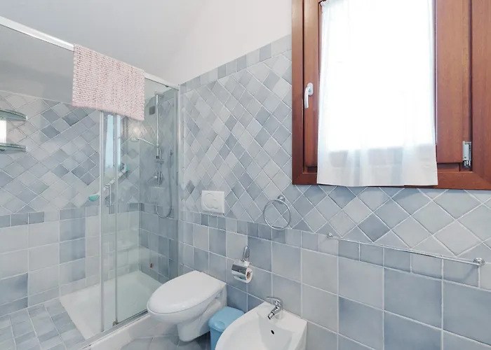 Mango アパート オルビア